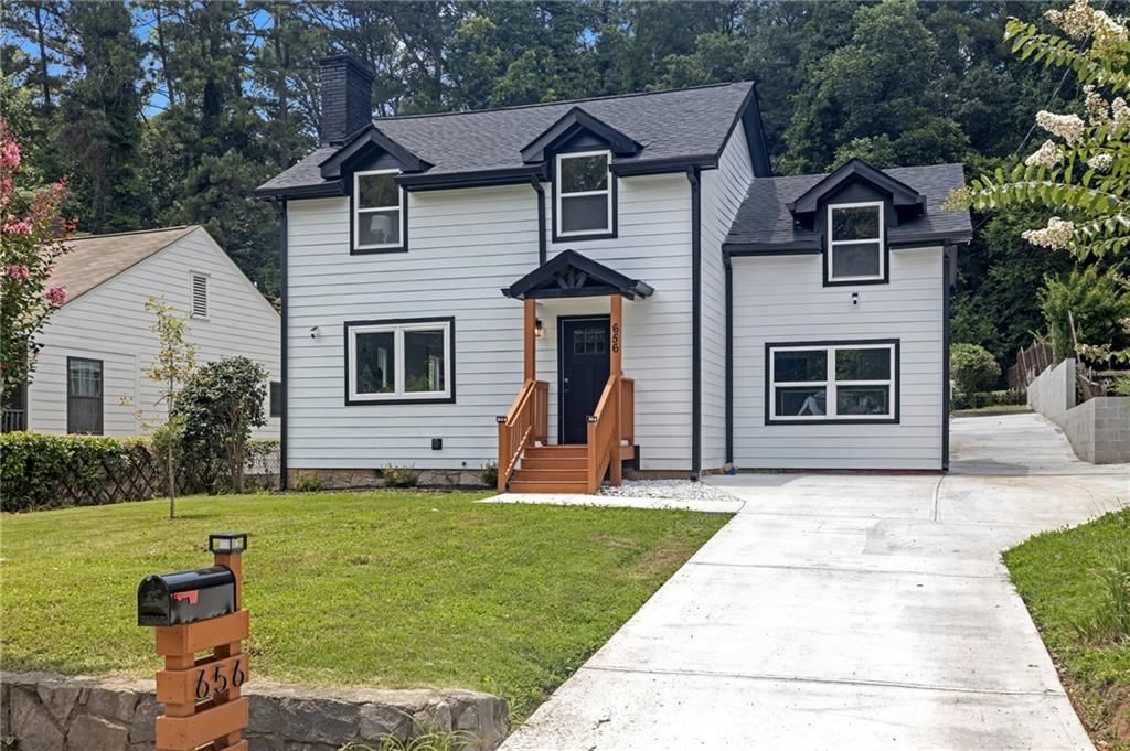 656 S Elizabeth NW Place, Atlanta, GA 30318