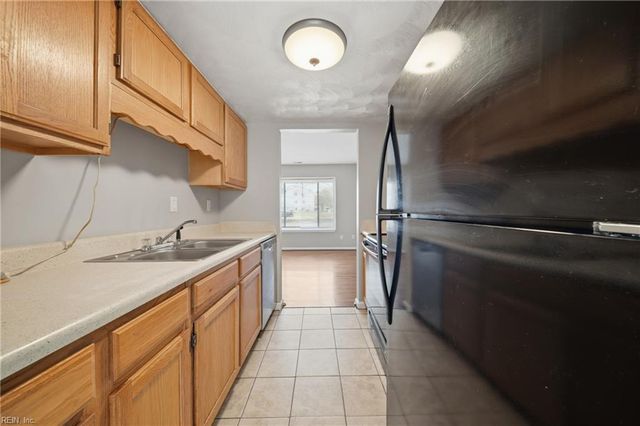 1313 River Birch RN S, Chesapeake, VA 23320