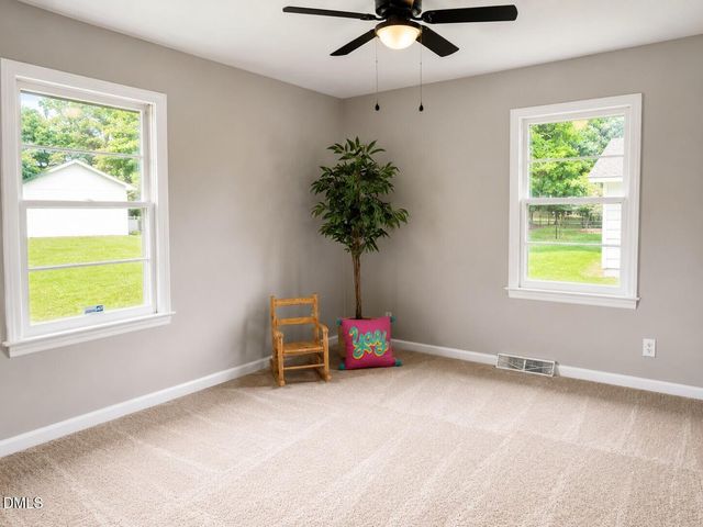 104 W Crestview Drive, Smithfield, NC 27577