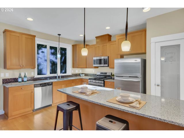 3607 Ne 10TH Ave, Portland, OR 97212