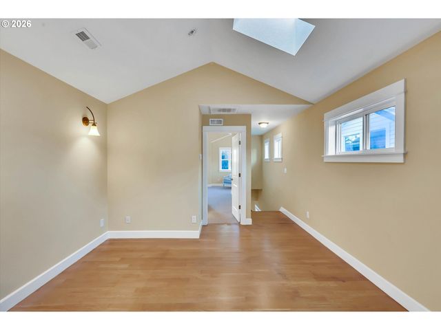 3607 Ne 10TH Ave, Portland, OR 97212