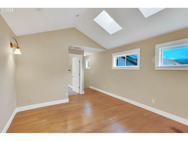 3607 Ne 10TH Ave, Portland, OR 97212
