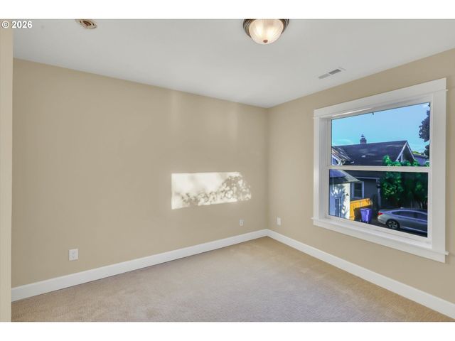 3607 Ne 10TH Ave, Portland, OR 97212