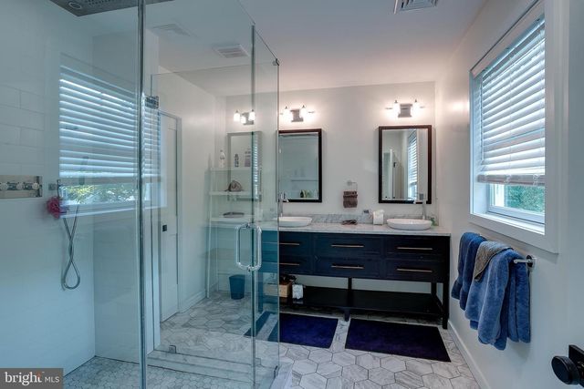 306 HIGH ST, Moorestown, NJ 08057