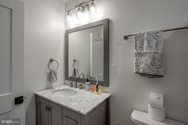306 HIGH ST, Moorestown, NJ 08057