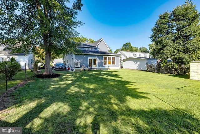 306 HIGH ST, Moorestown, NJ 08057