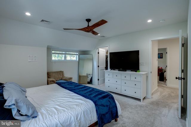 306 HIGH ST, Moorestown, NJ 08057