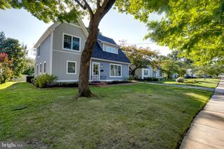 306 HIGH ST, Moorestown, NJ 08057