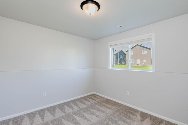 1240 Rachel Drive W, West Fargo, ND 58078