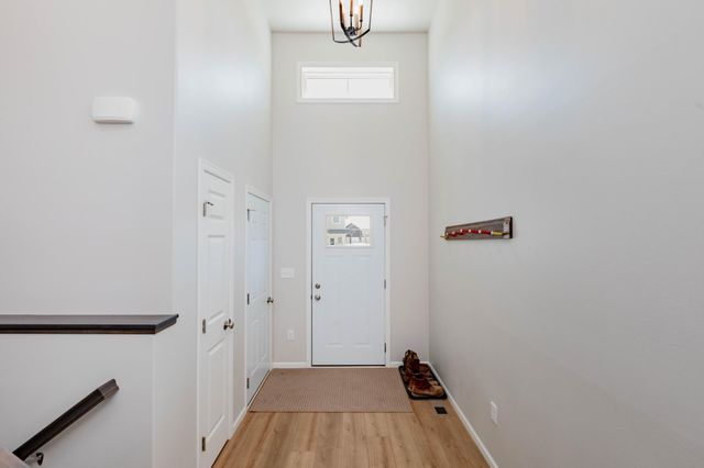 1240 Rachel Drive W, West Fargo, ND 58078