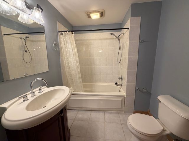 6313 S Oak Park Avenue 1C, Chicago, IL 60638