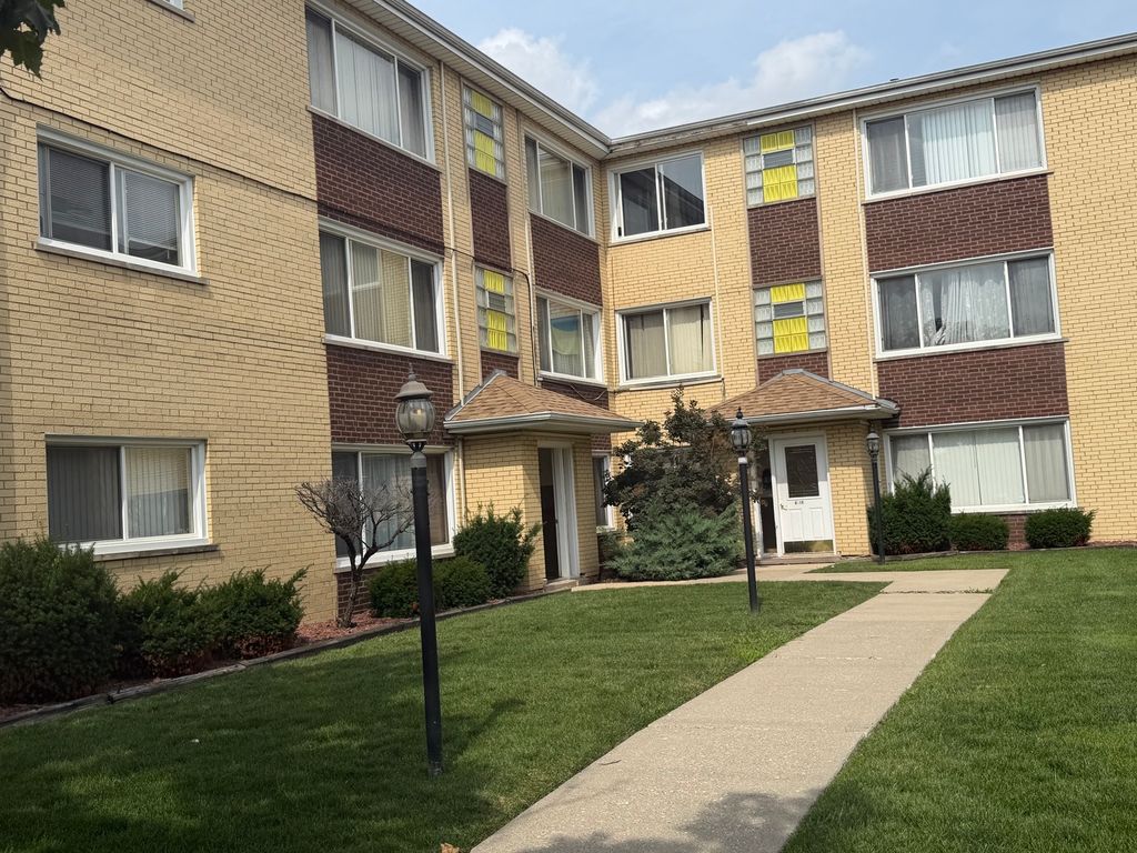 6313 S Oak Park Avenue 1C, Chicago, IL 60638