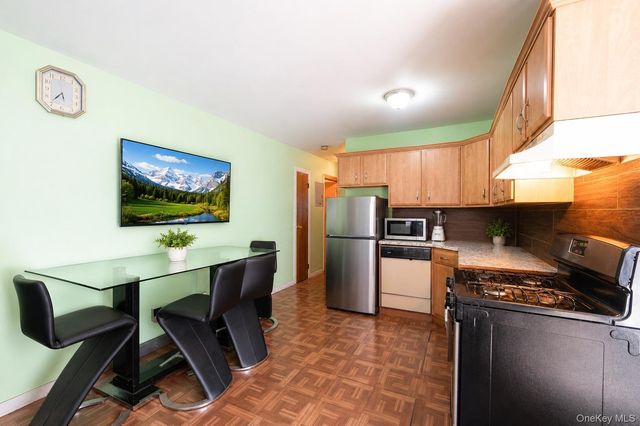 1235 E 95th Street 101, Brooklyn, NY 11236