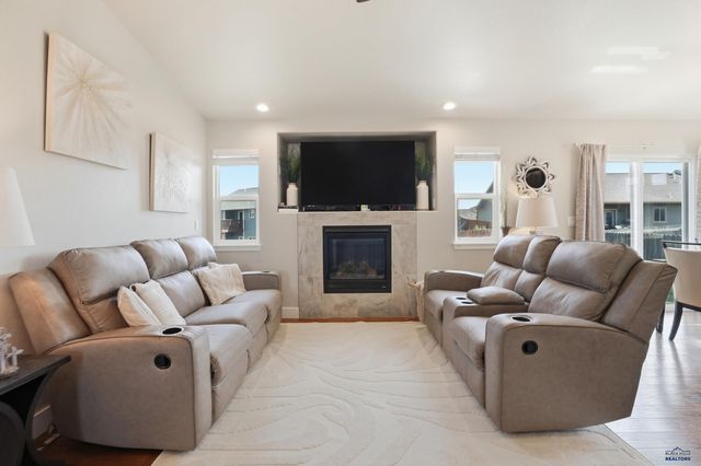 3211 HOMESTEAD ST, Rapid City, SD 57703