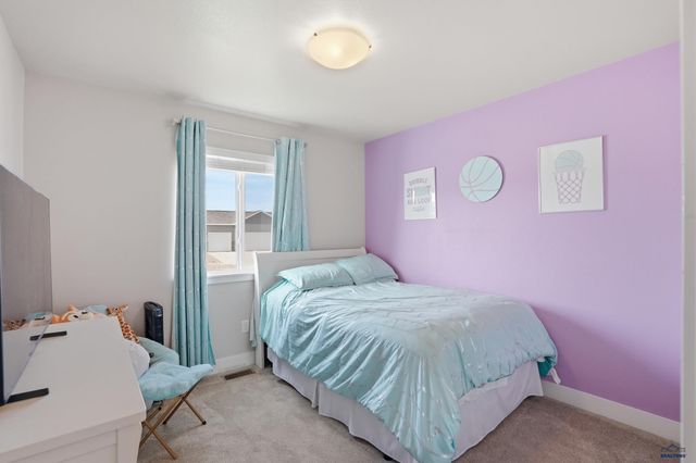 3211 HOMESTEAD ST, Rapid City, SD 57703