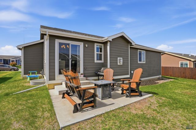 3211 HOMESTEAD ST, Rapid City, SD 57703