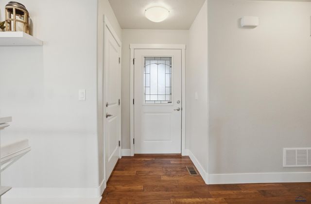 3211 HOMESTEAD ST, Rapid City, SD 57703
