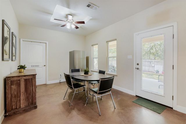 115 Mokulua LN, Bastrop, TX 78602