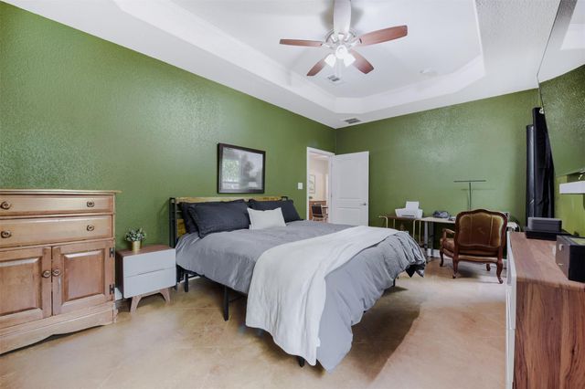 115 Mokulua LN, Bastrop, TX 78602
