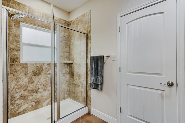115 Mokulua LN, Bastrop, TX 78602