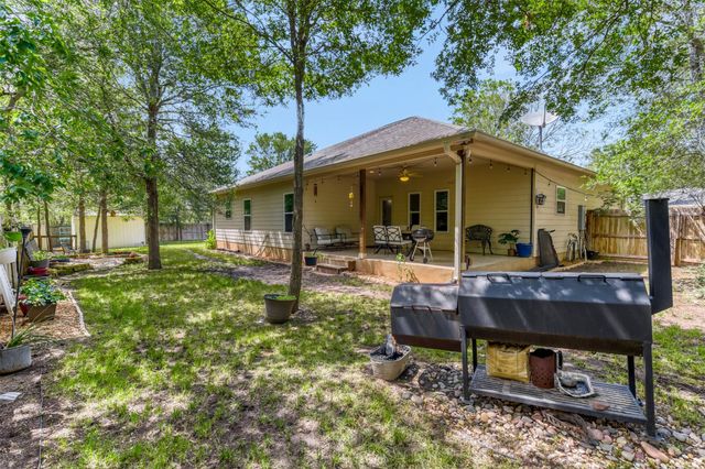 115 Mokulua LN, Bastrop, TX 78602