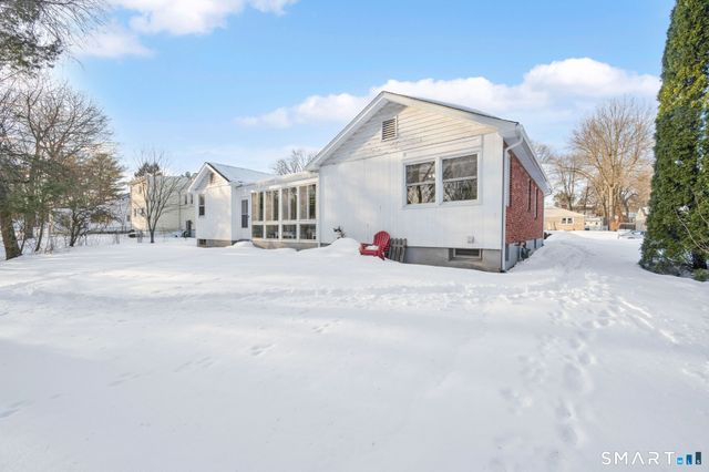 153 Brewster Road, West Hartford, CT 06117