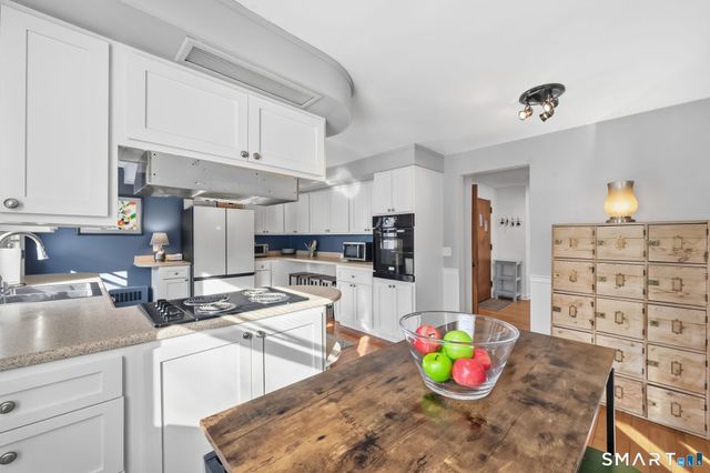 153 Brewster Road, West Hartford, CT 06117