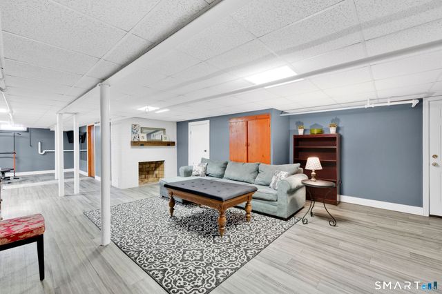 153 Brewster Road, West Hartford, CT 06117