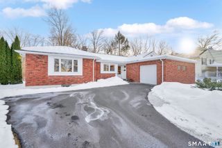 153 Brewster Road, West Hartford, CT 06117