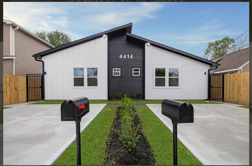 4414 Elmwood Street A, Houston, TX 77051