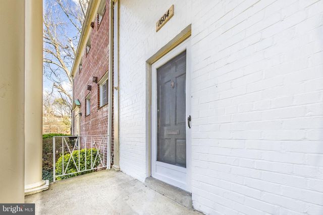 1604 PRESTON RD, Alexandria, VA 22302