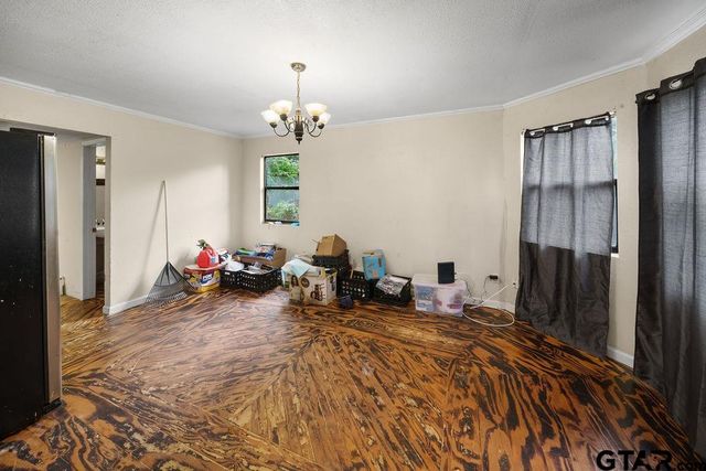 20624 Hewitt Cir, Chandler, TX 75758