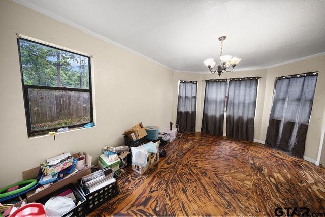 20624 Hewitt Cir, Chandler, TX 75758