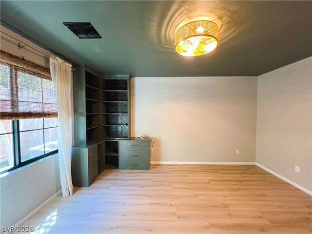 9838 November Rain Street, Las Vegas, NV 89178