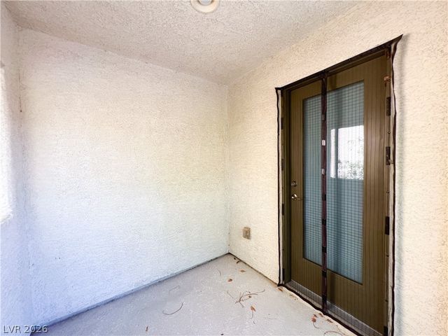 9838 November Rain Street, Las Vegas, NV 89178