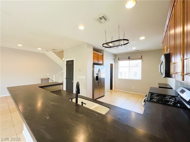 9838 November Rain Street, Las Vegas, NV 89178