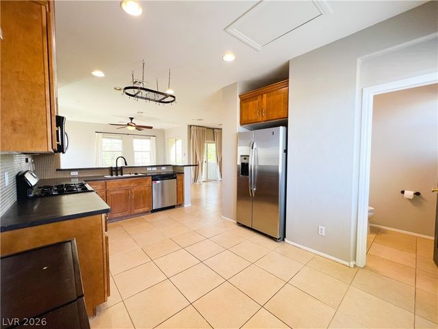 9838 November Rain Street, Las Vegas, NV 89178