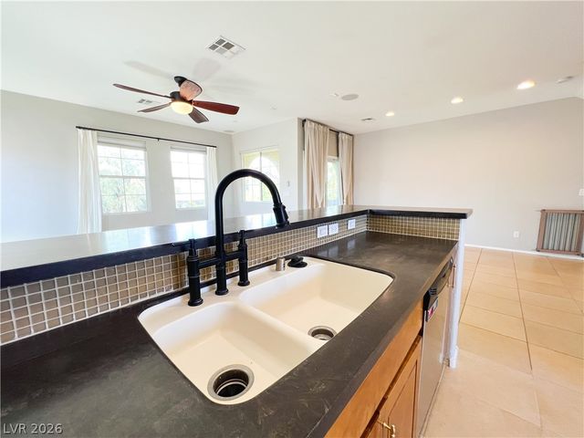 9838 November Rain Street, Las Vegas, NV 89178