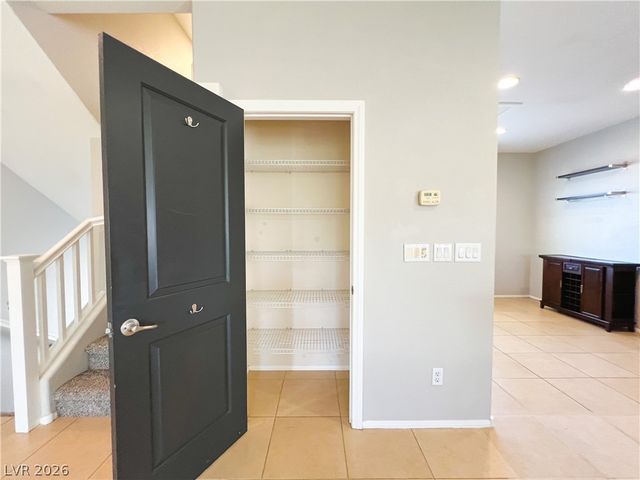 9838 November Rain Street, Las Vegas, NV 89178