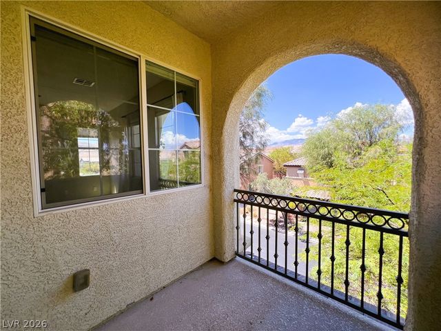 9838 November Rain Street, Las Vegas, NV 89178