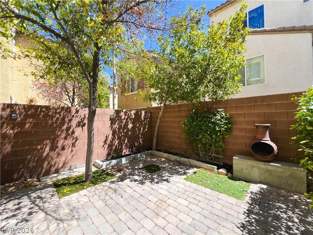 9838 November Rain Street, Las Vegas, NV 89178
