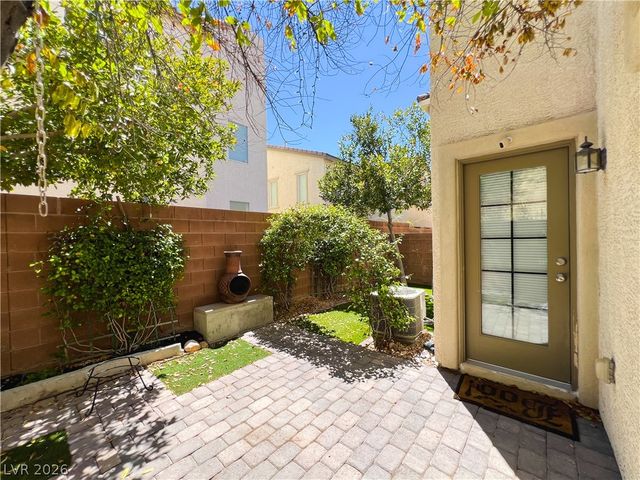 9838 November Rain Street, Las Vegas, NV 89178
