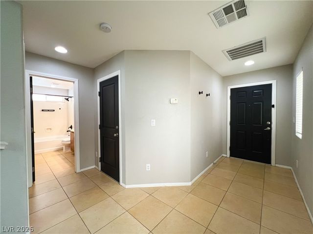 9838 November Rain Street, Las Vegas, NV 89178