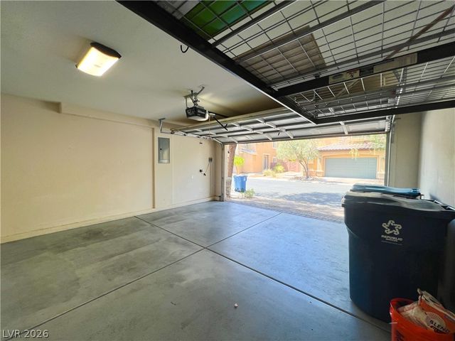 9838 November Rain Street, Las Vegas, NV 89178