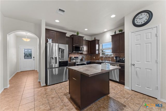 308 Kayla Street, Troy, TX 76579