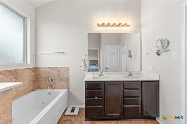 308 Kayla Street, Troy, TX 76579