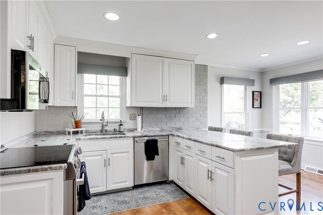 2221 Autumn Oaks Ln, Powhatan, VA 23139