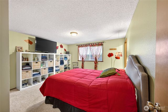 1981 NE 11th Ave, Oak Harbor, WA 98277