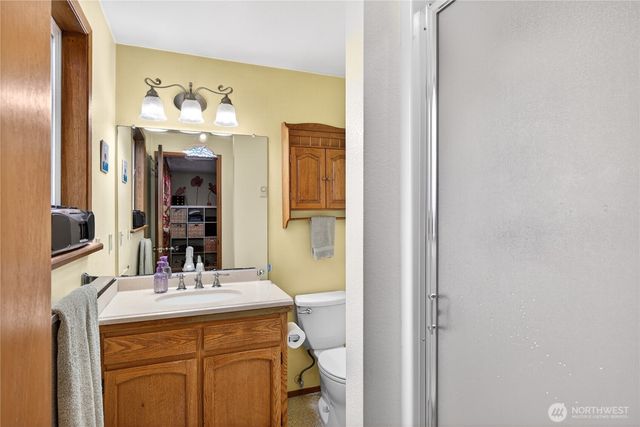 1981 NE 11th Ave, Oak Harbor, WA 98277