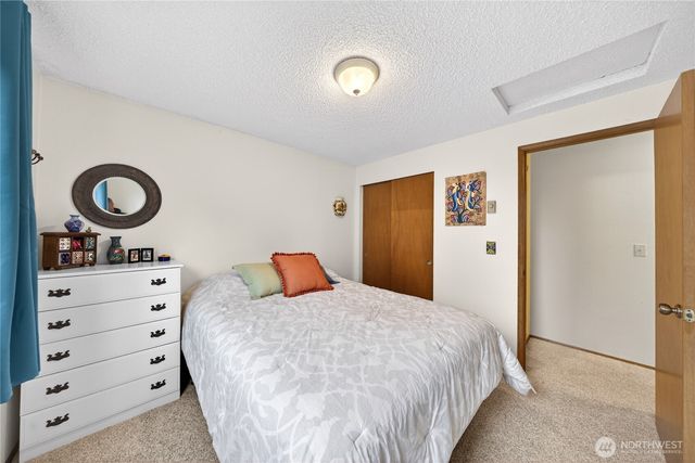 1981 NE 11th Ave, Oak Harbor, WA 98277